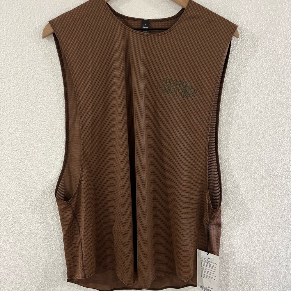 New Men’s Lululemon LAB Grid Mesh Training Tank Terra Cosmos
